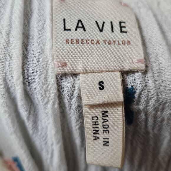 Small La Vie Rebecca Taylor Anthropologie Rosebud Embroidered Ruffled Button Top - Picture 5 of 9